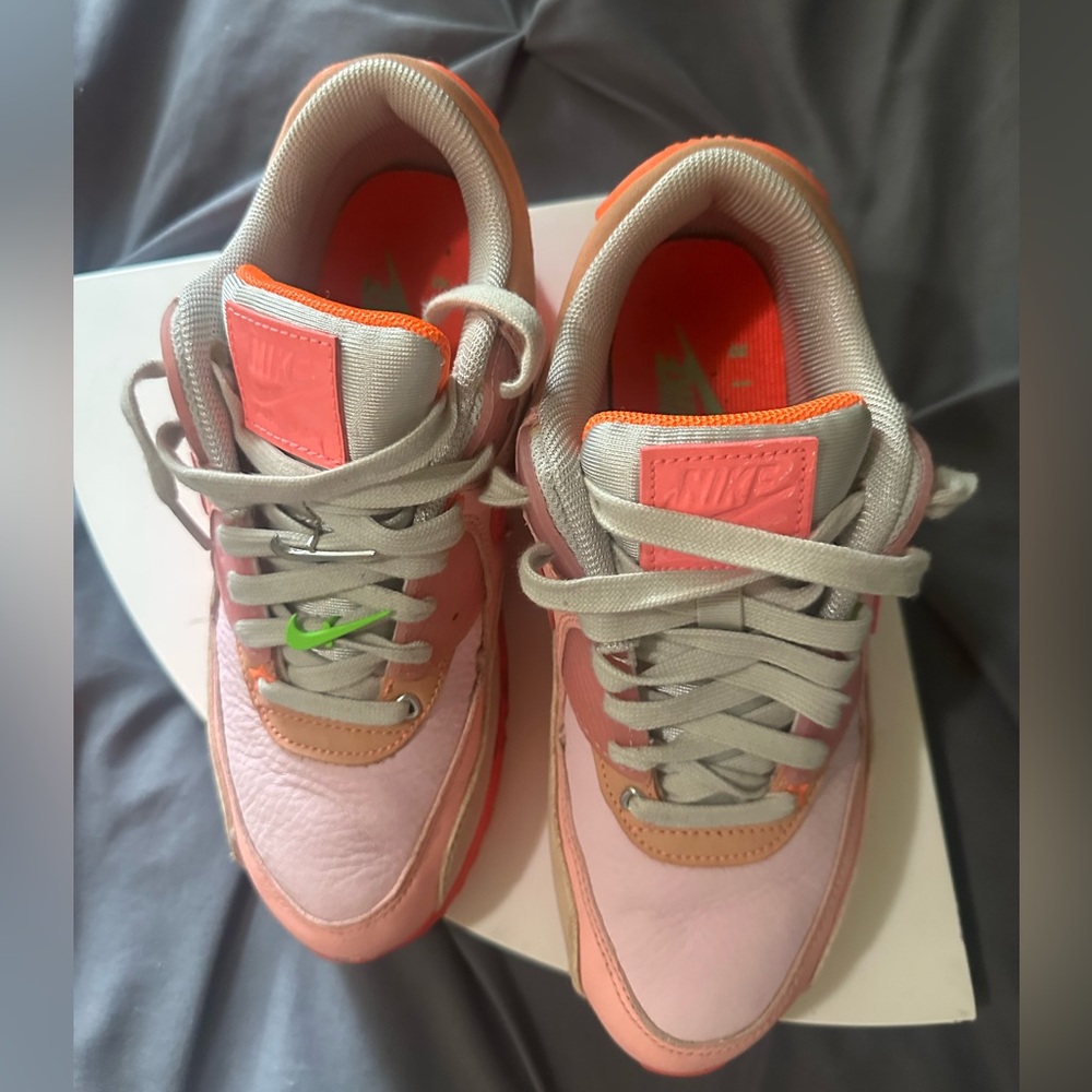 Nike Women's Air Max 90 'Bright Crimson/Pure Platinum' sneakers
